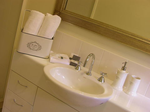 Apple Tree Cottage Montville - Queensland Tourism 19