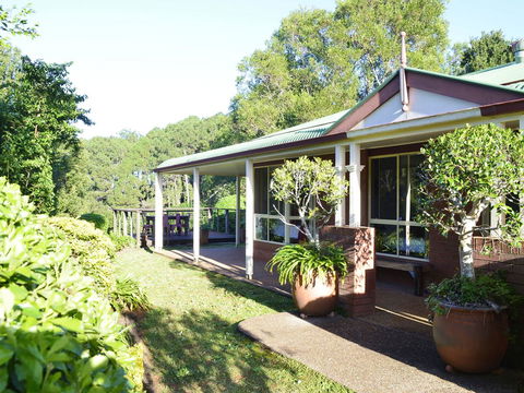 Apple Tree Cottage Montville - Queensland Tourism 1