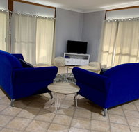 Bees Place - 3 bedroom home on 10 acres of land with distant ocean views - QLD Tourism