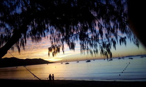 1 Min. Walk To Beach Horeseshoe Bay Holiday Units - Queensland Tourism 13