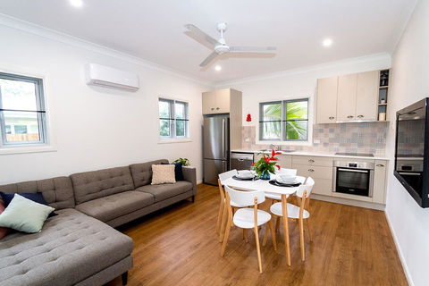 Island Cottages - Queensland Tourism 5