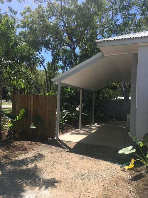 Island Cottages - Queensland Tourism 12