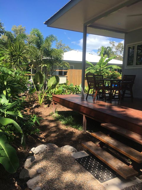 Island Cottages - Queensland Tourism 8
