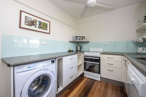 Kooyong Apartment 5 - QLD Tourism 3