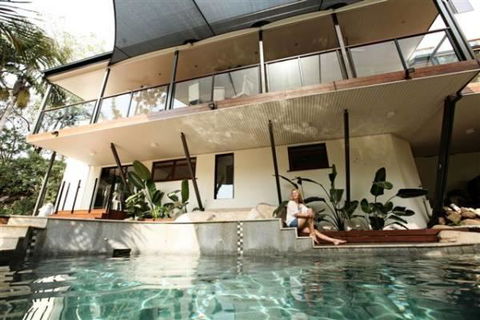 Nahmahlu - Queensland Tourism 1