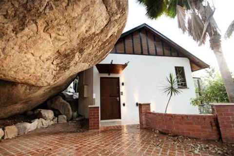 Nahmahlu - Queensland Tourism 2