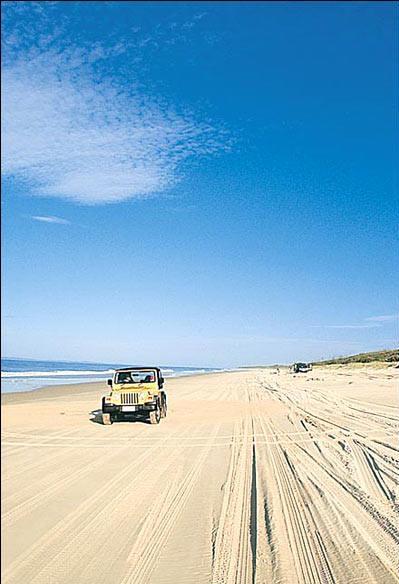 Waterfront At White Patch - QLD Tourism 13
