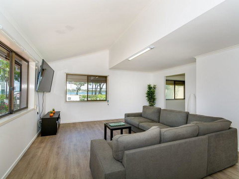 Island Homestay - QLD Tourism 1