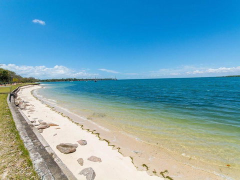 Island Homestay - QLD Tourism 9