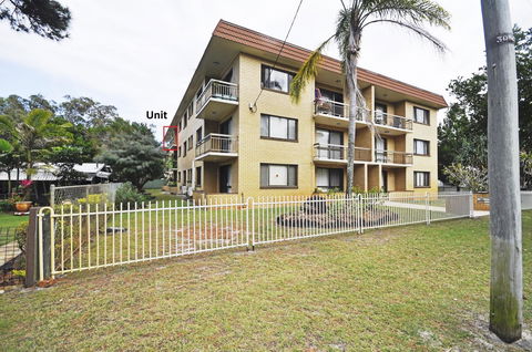 Sands Court On Boyd - QLD Tourism 11