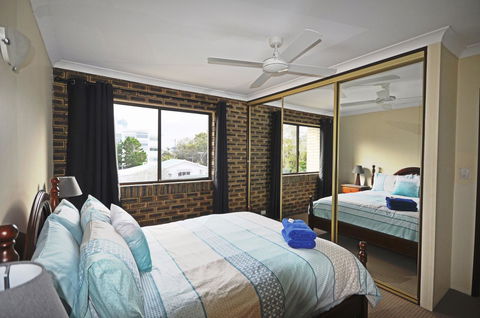 Sands Court On Boyd - QLD Tourism 3