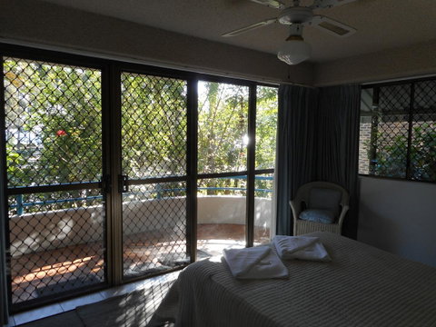 Placid Waters Holiday Apartments - QLD Tourism 15