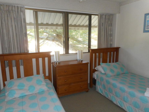 Placid Waters Holiday Apartments - QLD Tourism 18