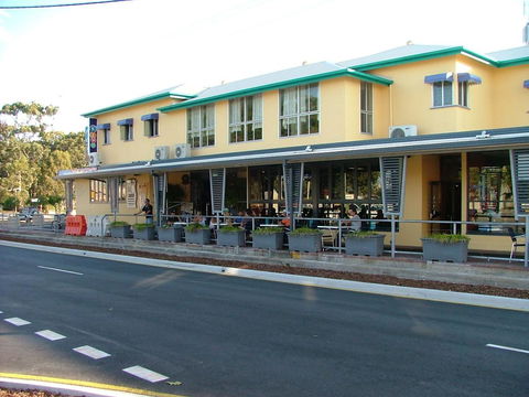 Spacious Unit Overlooking Moreton Bay - Boyd St, Woorim - QLD Tourism 3