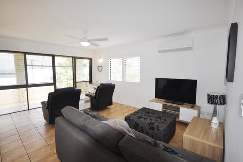 Bayviews At Bongaree - QLD Tourism 1
