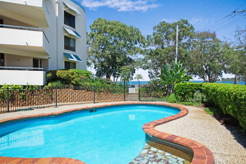 Everything You Need Including A Pool! Karoonda Sands Apartments - QLD Tourism 6