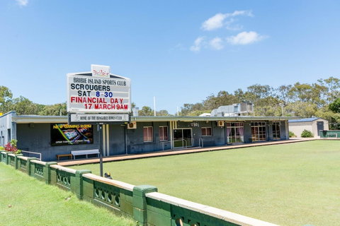 Everything You Need Including A Pool! Karoonda Sands Apartments - QLD Tourism 16