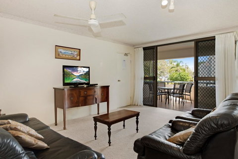 Everything You Need Including A Pool! Karoonda Sands Apartments - QLD Tourism 14