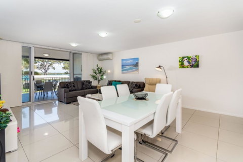 First Floor, Air Conditioned, Free Wi-Fi! - QLD Tourism 0
