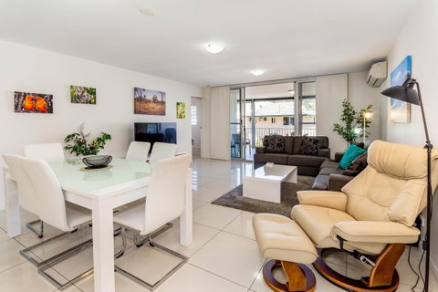 First Floor, Air Conditioned, Free Wi-Fi! - QLD Tourism 10