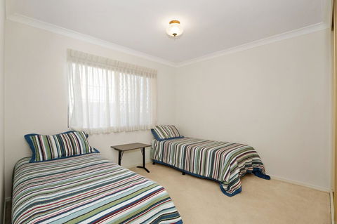 Walk To Surf Beach - Ground Floor Apartment - Bribie Horizons Boyd St, Woorim - QLD Tourism 18