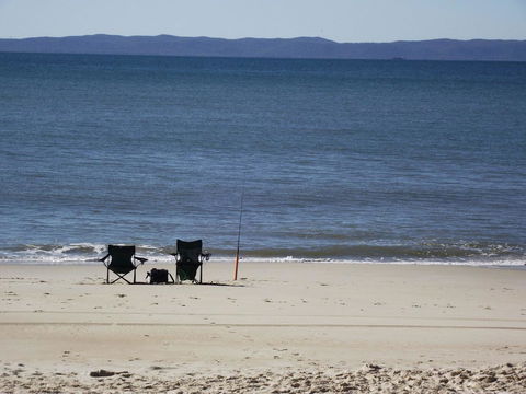 Close To Surf Beach, Surf Club, Hotel And Shops - Boyd St, Woorim - QLD Tourism 9