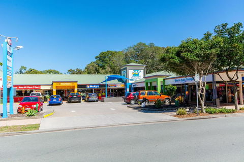 Short Stroll To Surf Beach - North Street, Woorim - QLD Tourism 9
