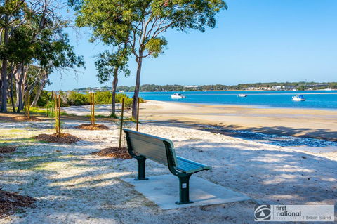 Family Holiday Haven On Boronia 100m To Beach - QLD Tourism 5