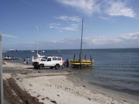 Air Conditioned Unit Stones Throw To The Waterfront. - Queensland Tourism 7