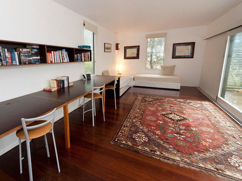 Aquila - Queensland Tourism 1