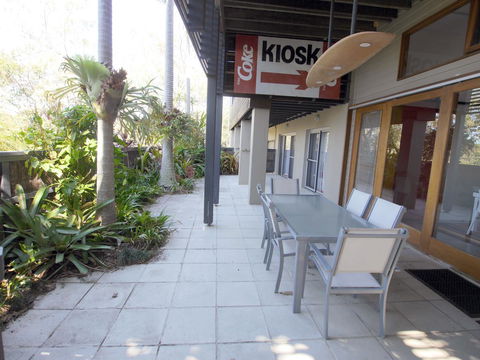 A AAA C-SHACK - QLD Tourism 2