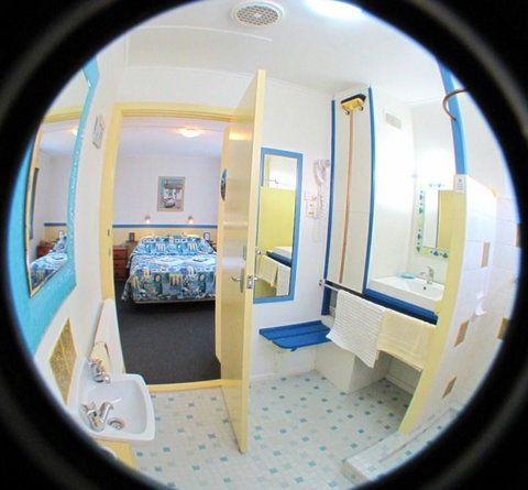 King Island Accommodation Cottages - QLD Tourism 9