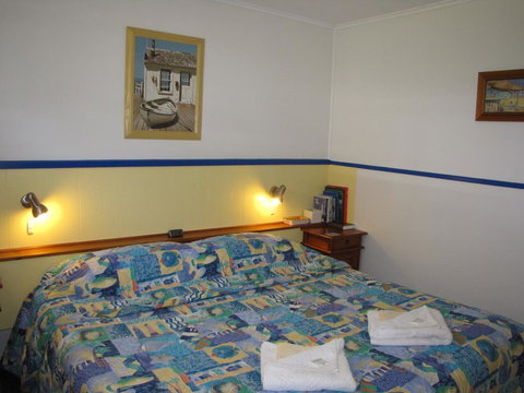 King Island Accommodation Cottages - QLD Tourism 10