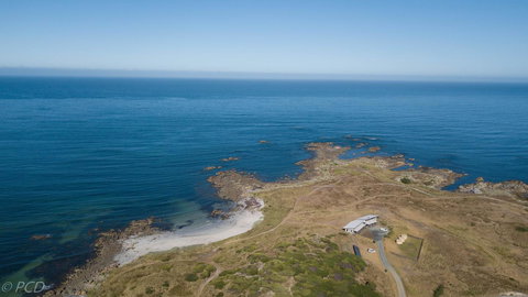 Turnstone Beach House - QLD Tourism 3