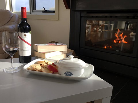 Turnstone Beach House - QLD Tourism 21