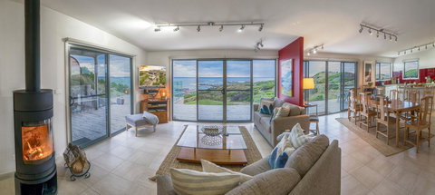 Porky Beach Retreat - King Island Escapes - QLD Tourism 21