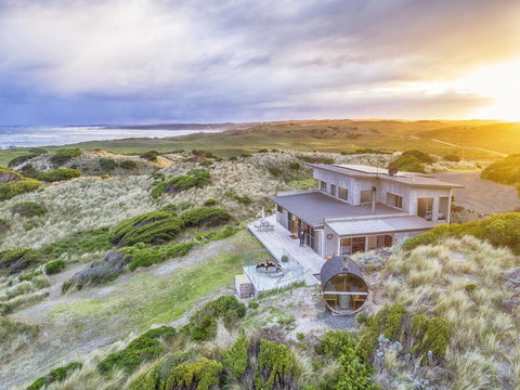 Porky Beach Retreat - King Island Escapes - QLD Tourism 8