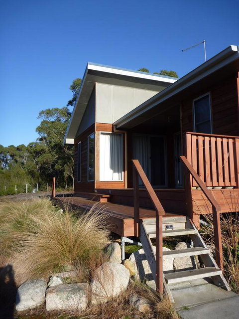 Yakkalla Holiday Cottage - QLD Tourism 4