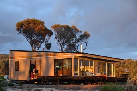 Sawyers Bay Shacks - QLD Tourism 10
