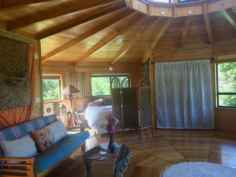 Serenity On High - QLD Tourism 2