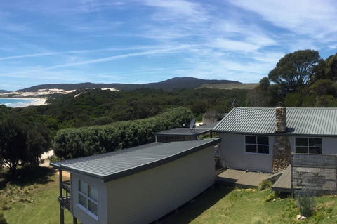 Palana Beach House - QLD Tourism 2