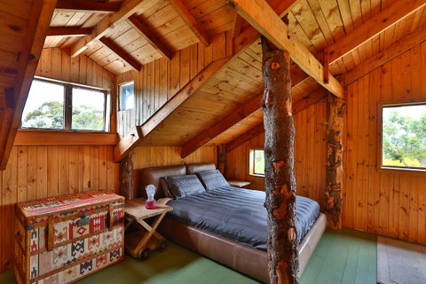 Bruny Island Lodge - QLD Tourism 16