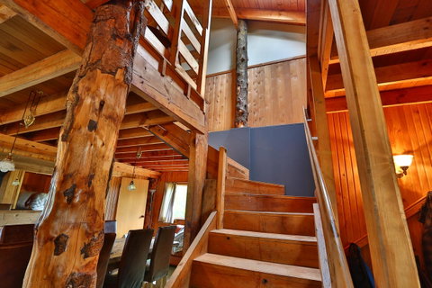 Bruny Island Lodge - QLD Tourism 17