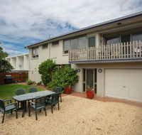 'Banksia 7' Marine Parade - Queensland Tourism
