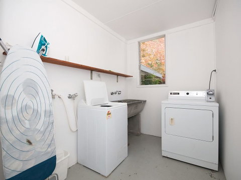 'Beachside' Shoal Bay, Unit 6 - QLD Tourism 3