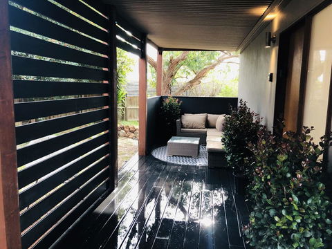 'Carinya' Coastal Cottage - QLD Tourism 1