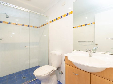 'Dutchies Vista' 1/45 Christmas Bush Ave - Ground Floor Duplex With Stunning Water Views - QLD Tourism 3