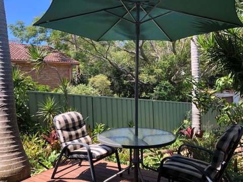 'Sandy Palms' 28 Moorooba Cr - Beautiful Home With Wifi, Air-con And Boat Parking - QLD Tourism 3
