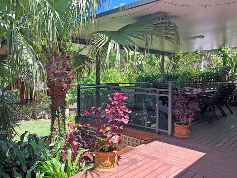 'Sandy Palms' 28 Moorooba Cr - Beautiful Home With Wifi, Air-con And Boat Parking - QLD Tourism 0