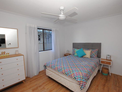 'Time And Tide' 1 - Ground Floor With Water Views - QLD Tourism 3